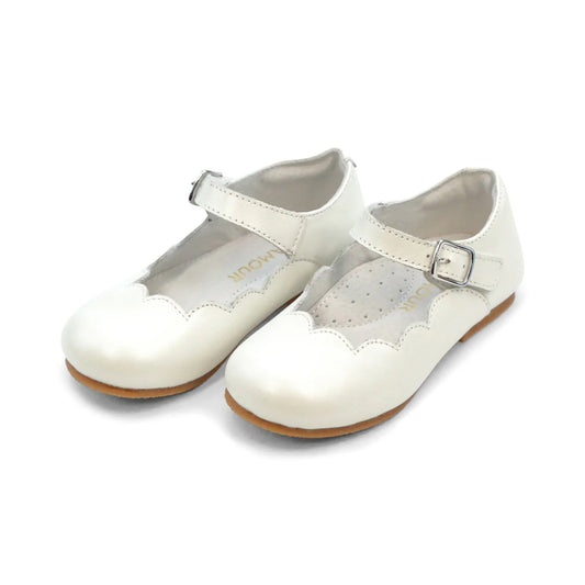 IM-LINK - SHOES - SONIA SCALLOPED FLAT - WHITE