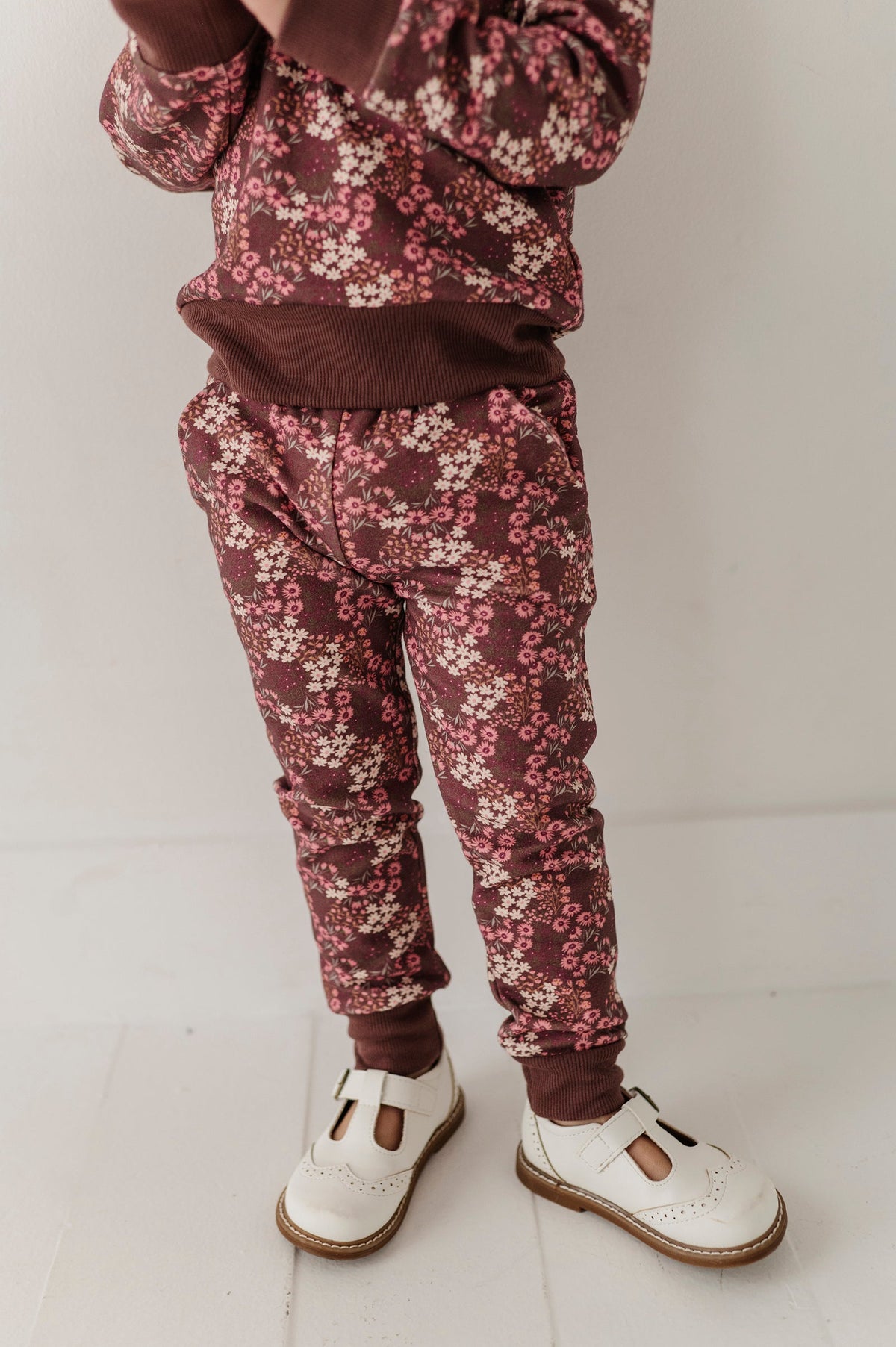 BABYSPROUTS - BBY - FLEECE SWEATPANTS - CLUSTER GARDEN FLORAL