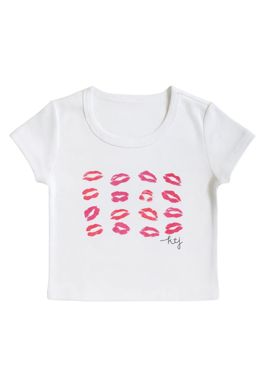 KATIE J NYC - BG - KISSES PRINT GRAPHIC TEE - VINTAGE WHITE