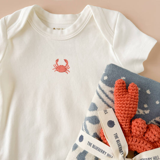 BLUEBERRY HILL - BBY - CRAB ONESIE - CREAM